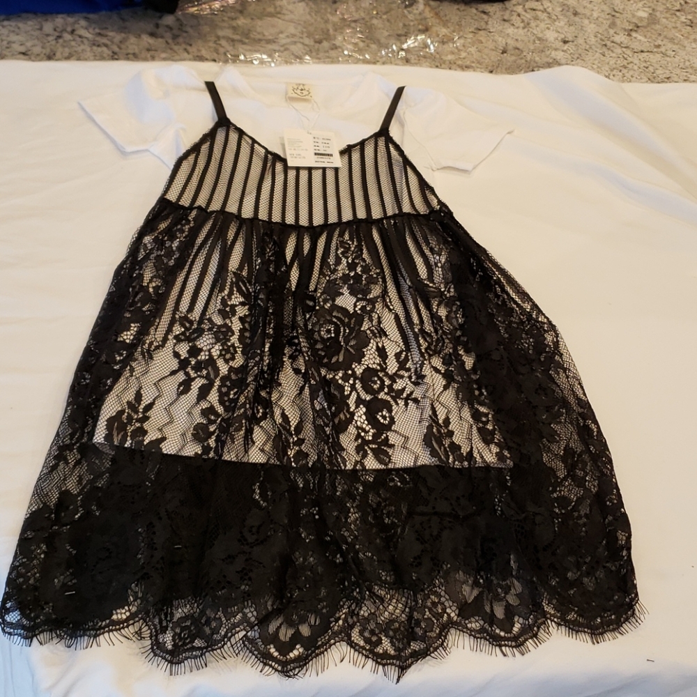 Unbranded girls dress Sizes 5,7,9,13 NWT black